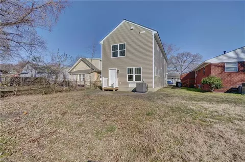Exterior - 51 W Virginia Ave, Hampton, VA 23663 photo 5 of 6