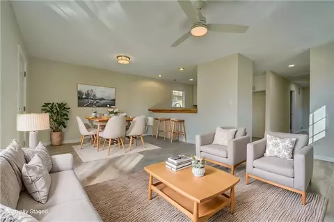Living - 51 W Virginia Ave, Hampton, VA 23663 photo 2 of 6