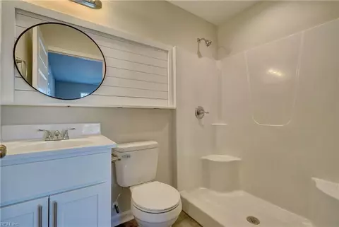Bath - 51 W Virginia Ave, Hampton, VA 23663 photo 1 of 4