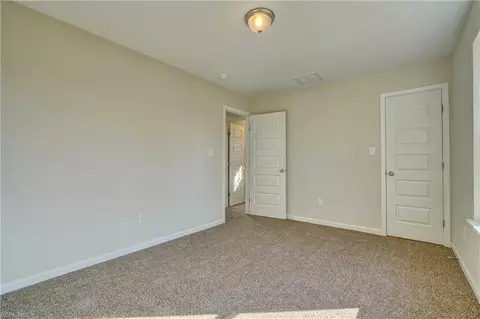Bedroom - 51 W Virginia Ave, Hampton, VA 23663 photo 10 of 10