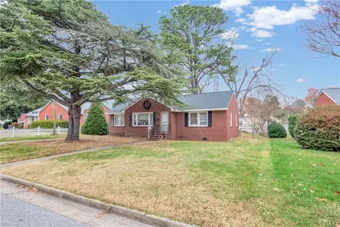 10 Ridgecrest Dr, Hampton, VA 23666 photo 2