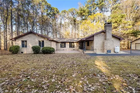 2738 Salem Rd, Virginia Beach, VA 23456