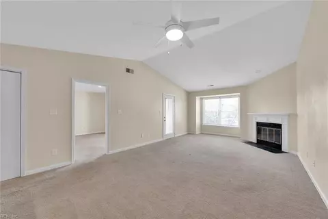 Living - 108 Lantana Ln #29, Hampton, VA 23669 photo 1 of 6
