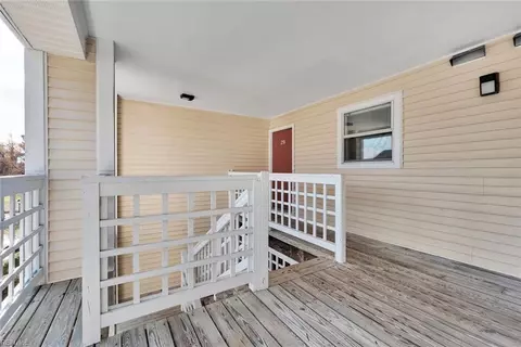 Exterior - 108 Lantana Ln #29, Hampton, VA 23669 photo 2 of 3