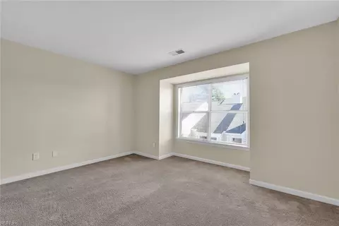 Bedroom - 108 Lantana Ln #29, Hampton, VA 23669 photo 6 of 8