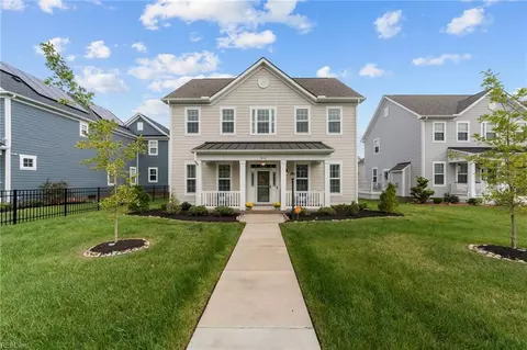 913 Eloise Ln, Chesapeake, VA 23323