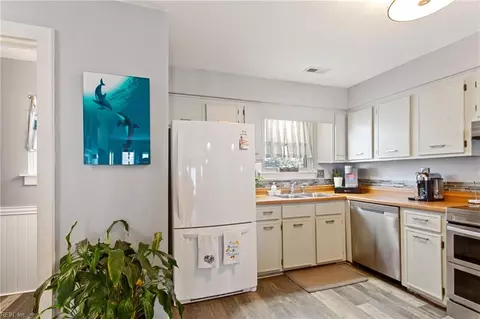 2100 E Ocean View Ave #32, Norfolk, VA 23518 photo 12