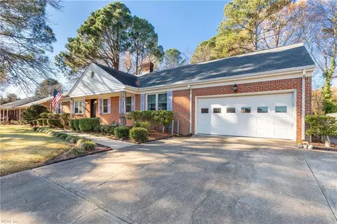 3024 Stratford Dr, Chesapeake, VA 23321