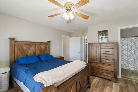 Bedroom - 27220 Avis Dr, Windsor, VA 23487 photo 3 of 5