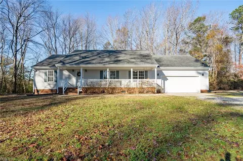 27220 Avis Dr, Windsor, VA 23487