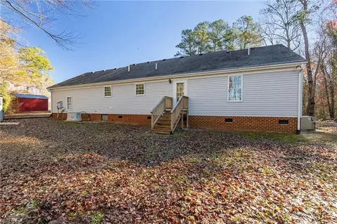 Exterior - 27220 Avis Dr, Windsor, VA 23487 photo 4 of 5