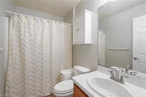 Bath - 27220 Avis Dr, Windsor, VA 23487 photo 2 of 2