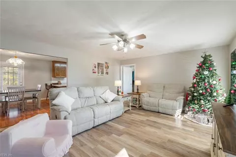 Living - 27220 Avis Dr, Windsor, VA 23487 photo 1 of 2