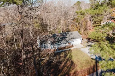 View/Area - 27220 Avis Dr, Windsor, VA 23487 photo 1 of 10