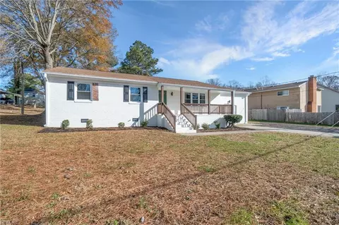 1104 White Marsh Rd, Suffolk, VA 23434 photo 6
