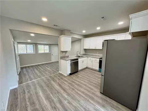 3716 Wayne Cres, Norfolk, VA 23513 photo 8