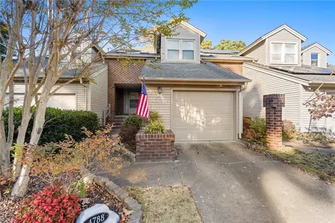 4788 Open Greens Dr, Virginia Beach, VA 23462