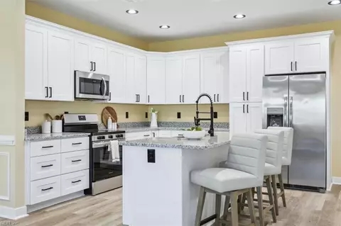 Kitchen - 1210 Quash St, Hampton, VA 23669 photo 4 of 5