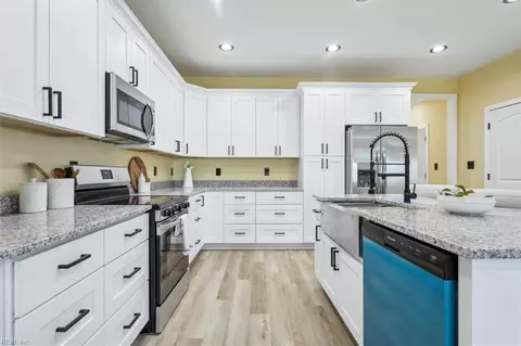 Kitchen - 1210 Quash St, Hampton, VA 23669 photo 1 of 5