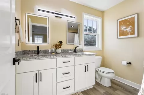 Bath - 1210 Quash St, Hampton, VA 23669 photo 3 of 5