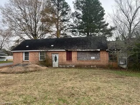 22290 Thomaston Rd, Newsoms, VA 23874