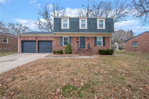 213 Custer Pl, Newport News, VA 23608