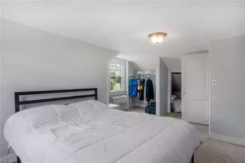 Bedroom - 13199 Poor House Rd, Windsor, VA 23487 photo 6 of 8