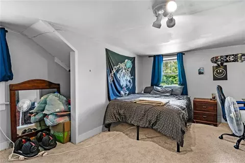Bedroom - 13199 Poor House Rd, Windsor, VA 23487 photo 7 of 8