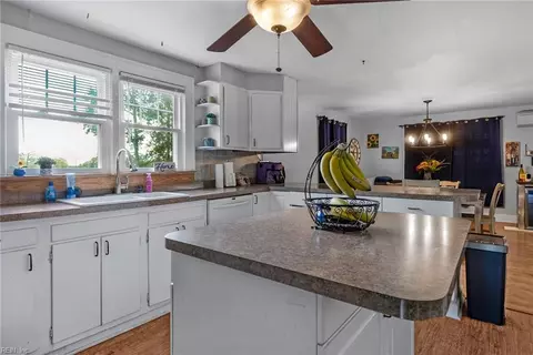Kitchen - 13199 Poor House Rd, Windsor, VA 23487 photo 3 of 6
