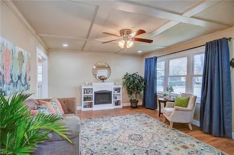 831 Palmer St, Portsmouth, VA 23704