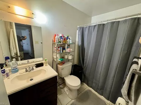 Bath - 2811 Eric Ct, Chesapeake, VA 23323 photo 1 of 1