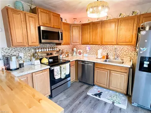 Kitchen - 38 Nathan St, Hampton, VA 23669 photo 3 of 5