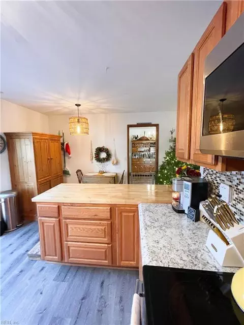 Kitchen - 38 Nathan St, Hampton, VA 23669 photo 5 of 5