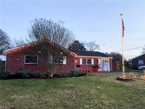 Exterior - 38 Nathan St, Hampton, VA 23669 photo 10 of 10