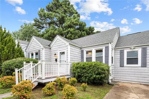 Exterior - 2104 Pershing Ave, Norfolk, VA 23509 photo 12 of 13