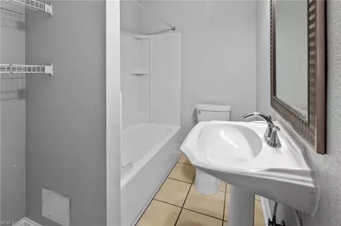 Bath - 2104 Pershing Ave, Norfolk, VA 23509 photo 2 of 3