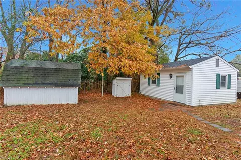 1015 Rollins Cir, Hampton, VA 23663 photo 26