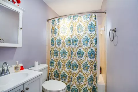 245 Newcastle Ct, Hampton, VA 23666 photo 21