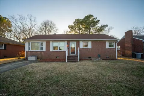 245 Newcastle Ct, Hampton, VA 23666