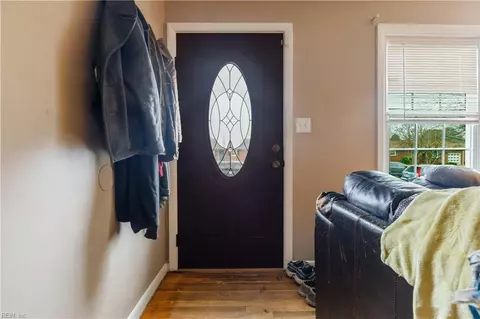 245 Newcastle Ct, Hampton, VA 23666 photo 3