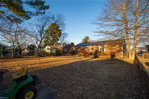 245 Newcastle Ct, Hampton, VA 23666 photo 24