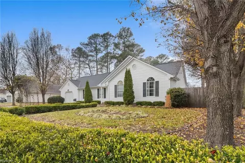2427 Cherry Blossom Dr, Suffolk, VA 23434 photo 3