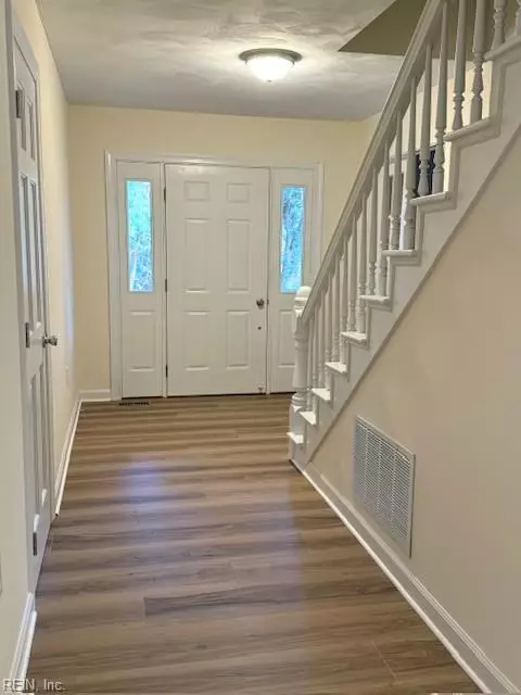 100 Salt Pond Rd, Hampton, VA 23664 photo 18