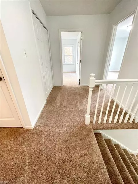 Entry Way - 12 Kings Landing Ln, Hampton, VA 23669 photo 3 of 3
