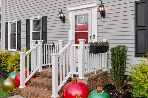 1608 Douglas Ct, Virginia Beach, VA 23464