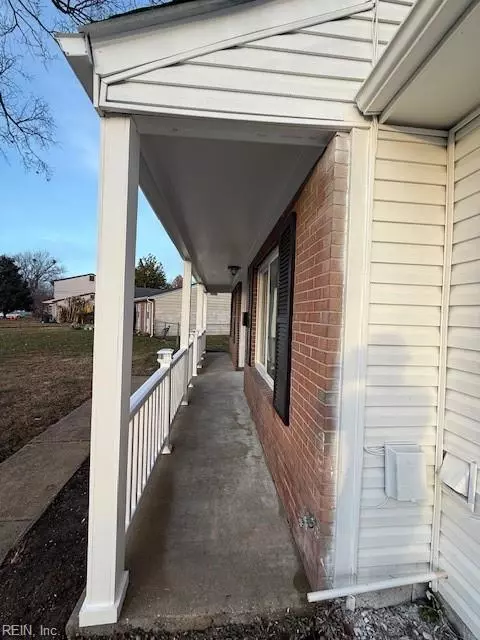 Exterior - 702 Whitney Ct, Hampton, VA 23669 photo 5 of 5