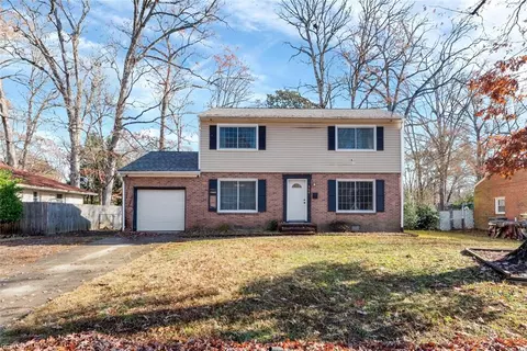 864 Cascade Dr, Newport News, VA 23608