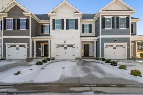 4951 Apricot Way, Chesapeake, VA 23321