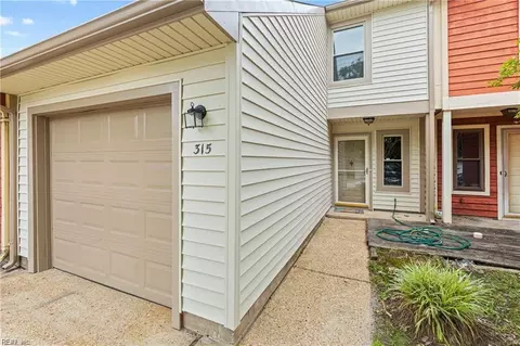 315 Elderwood Ct, Virginia Beach, VA 23462