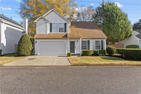 357 Oak Lake Rn Run, Chesapeake, VA 23320